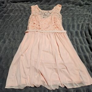 14 David's Bridal Pink Lace Dress